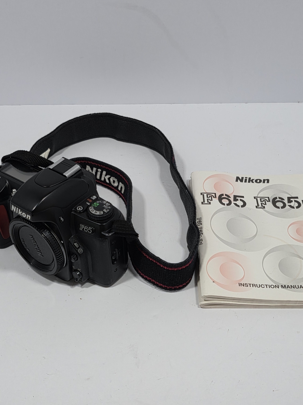 Nikon F65 35mm SLR Film Camera Body Only Strap Cap Manuals Black Tested